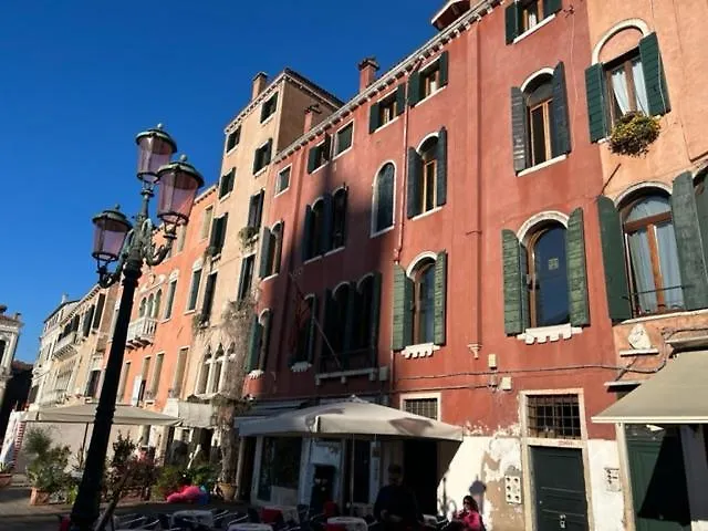 Venice Homes & Holidays
